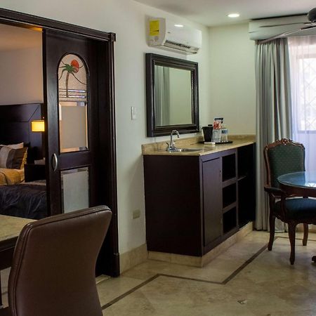 Hotel Plaza Inn Los Mochis Esterno foto